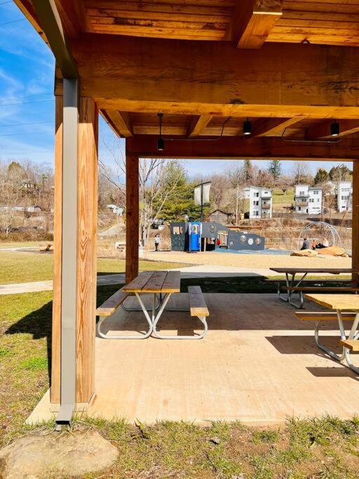 French Broad Overlook Asheville Exterior photo